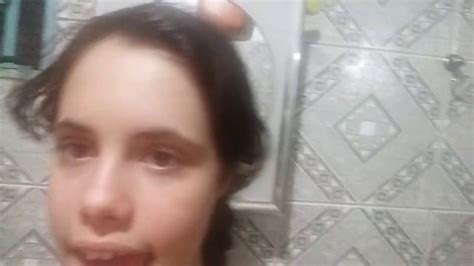 Vídeos pornôs com Novinha Siririca 